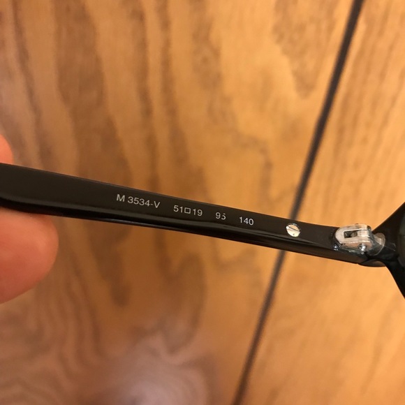 Moschino Glasses & Case - Picture 11 of 12